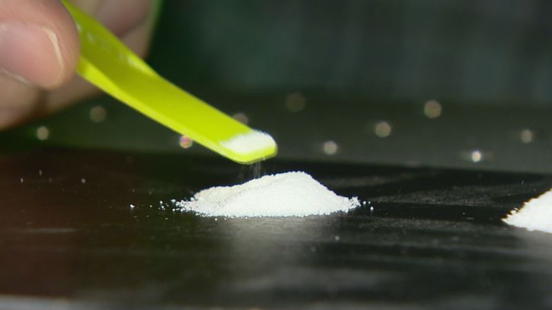 Laser technique can identify suspicious white powders - BBC News