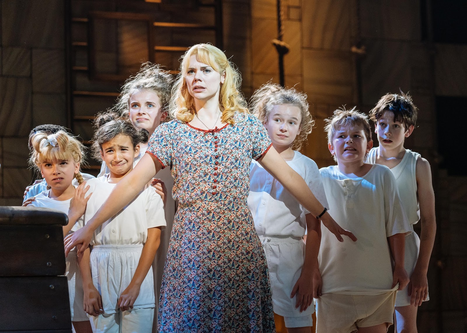 New production images released for the new London cast of MATILDA ...