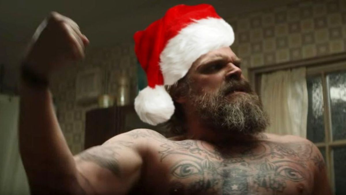 Here is the first look of David Harbour as Santa Claus in 'VIOLENT NIGHT'