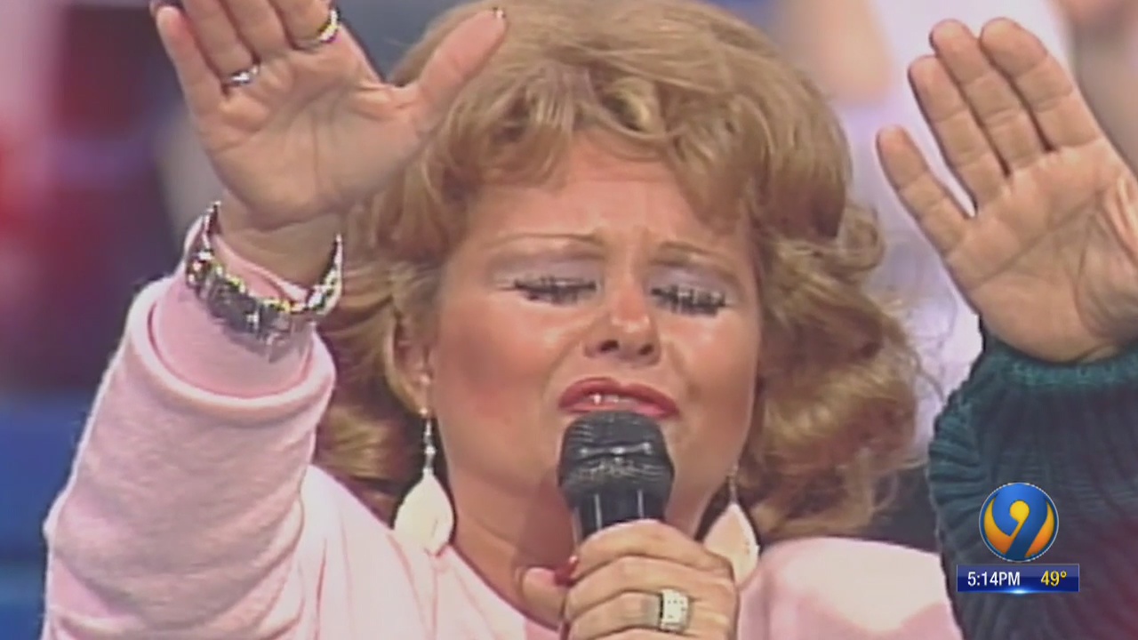 How Did Tammy Faye Bakker Die? Date of Death, Cause of Death, Age, and ...