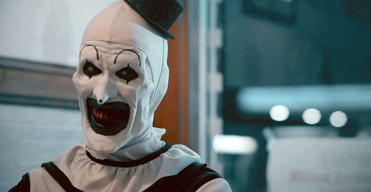 ART GETS BLOODY IN TERRIFIER 2 PIC - THE HORROR ENTERTAINMENT MAGAZINE