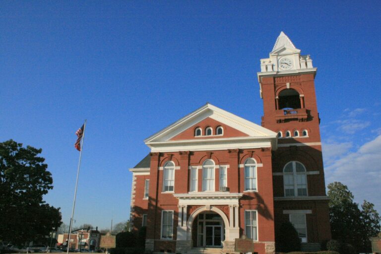 what-town-was-stranger-things-filmed-in