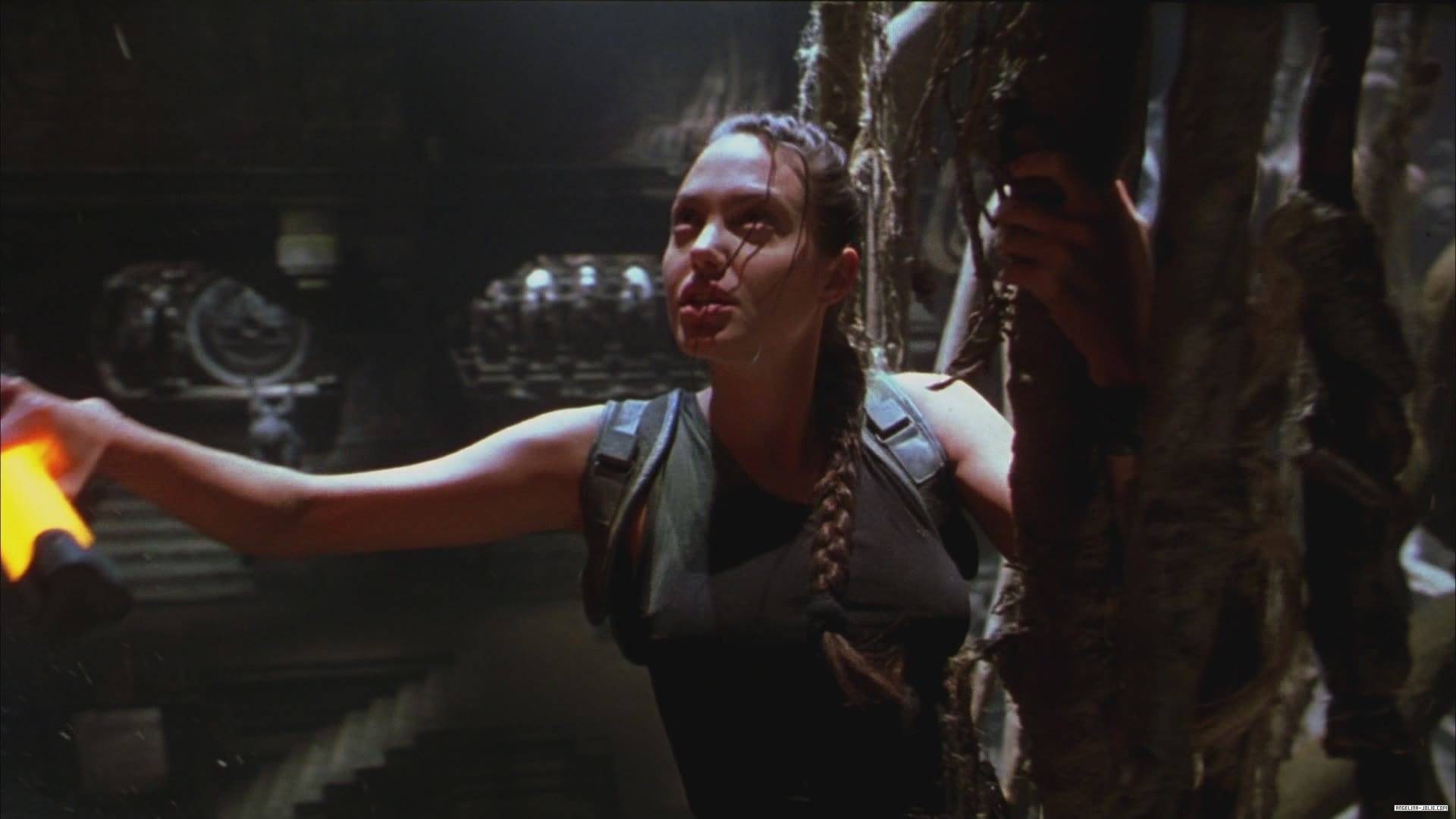 Lara Croft: Tomb Raider - DooMovies